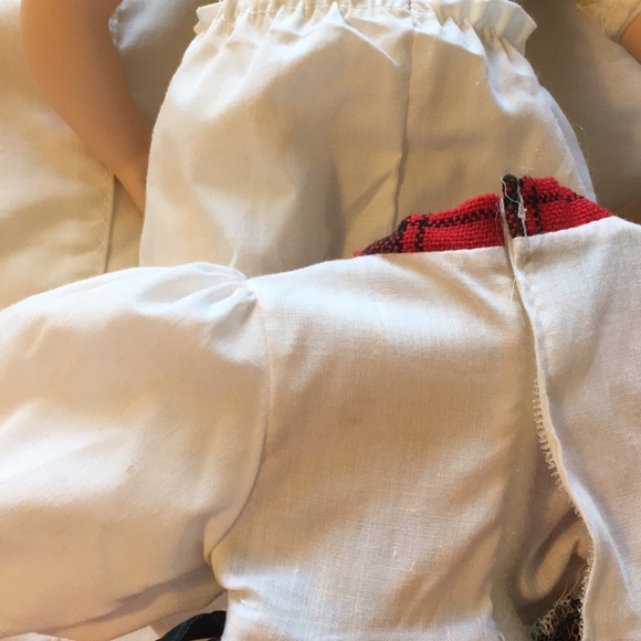 Vintage Red Riding Hood Porcelain Doll in Original Box - Picture 9 of 12